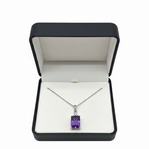 Elegant Purple Gemstone Pendant Necklace - Women Jewelry